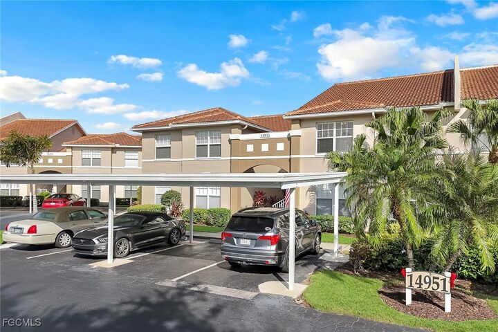 Property Photo:  14951 Vista View Way 806  FL 33919 