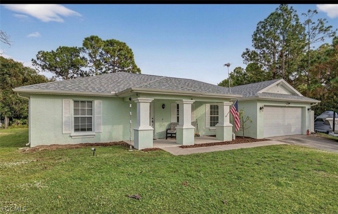 Property Photo: 315 Leruth Avenue FL 33974