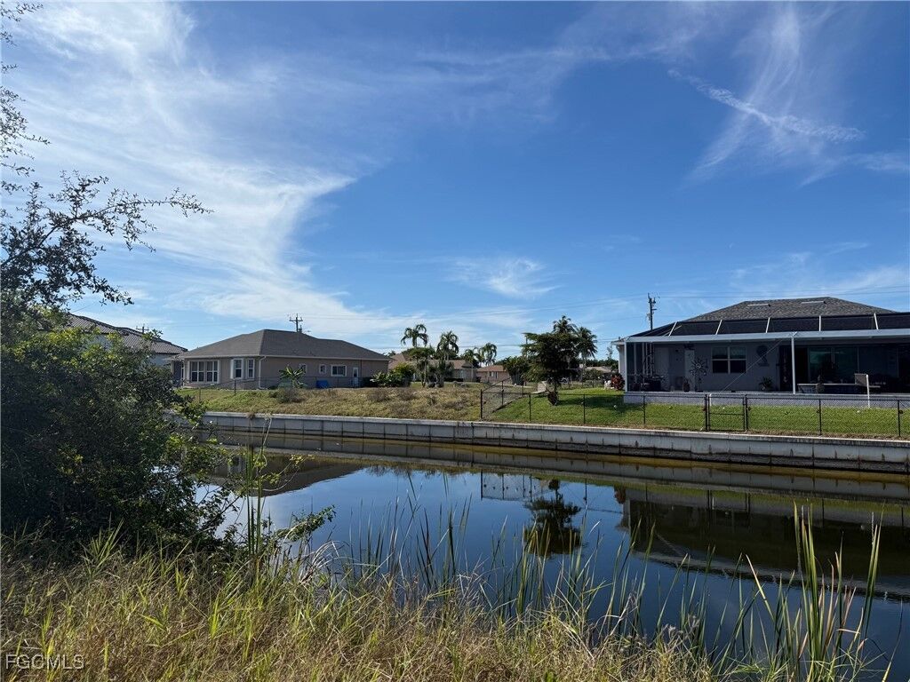 Property Photo: 3034 SW 24th Avenue FL 33914