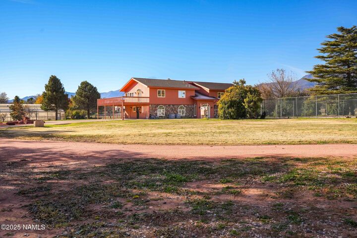 Property Photo:  2215 E Aspen Street  AZ 86326 