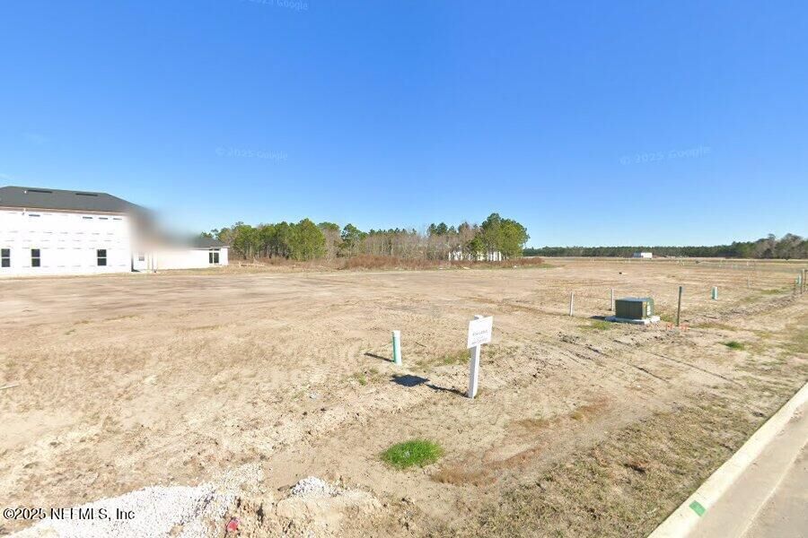 Property Photo:  437 Oaklawn Court  FL 32092 