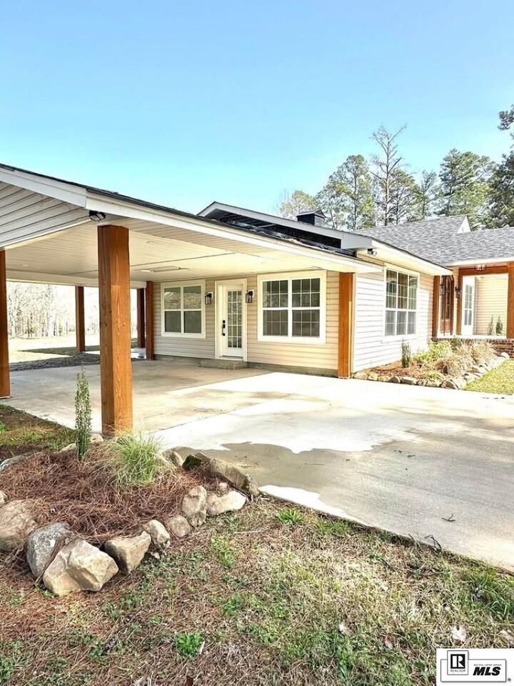 Property Photo:  559 Billy Cy Road  LA 71435 