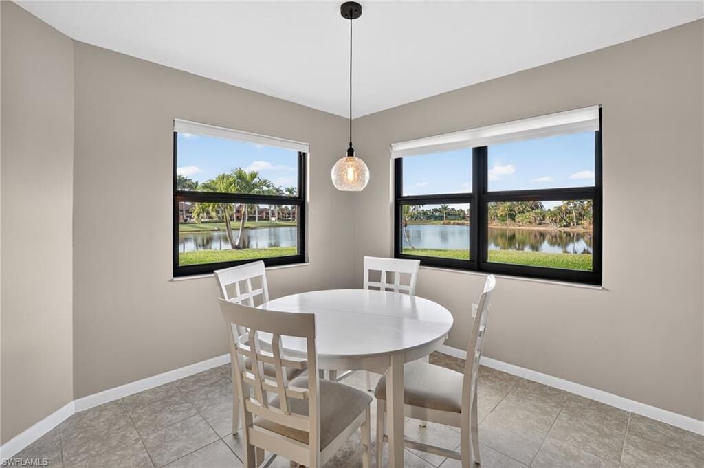 Property Photo: 1544 Mainsail Dr 10 FL 34114