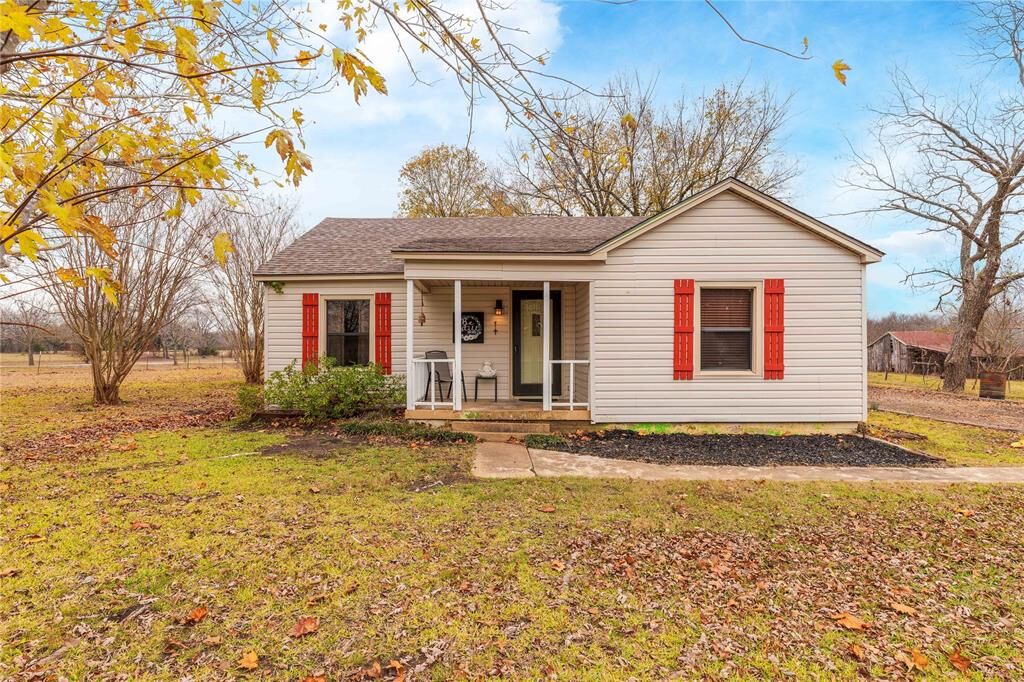 Property Photo: 4180 Fm 68 TX 75496