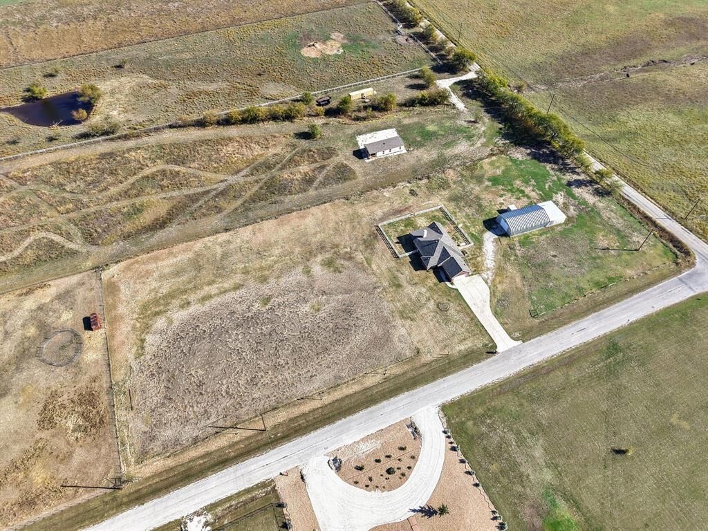 Property Photo:  319 Hawk Ridge Road  TX 76234 