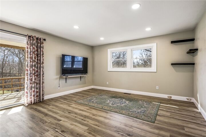 Property Photo:  3 Clacton Lane  AR 72715 