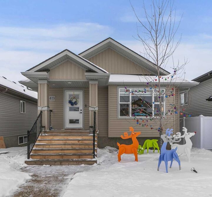 Property Photo: 4419 75 Street AB T4V 5C9