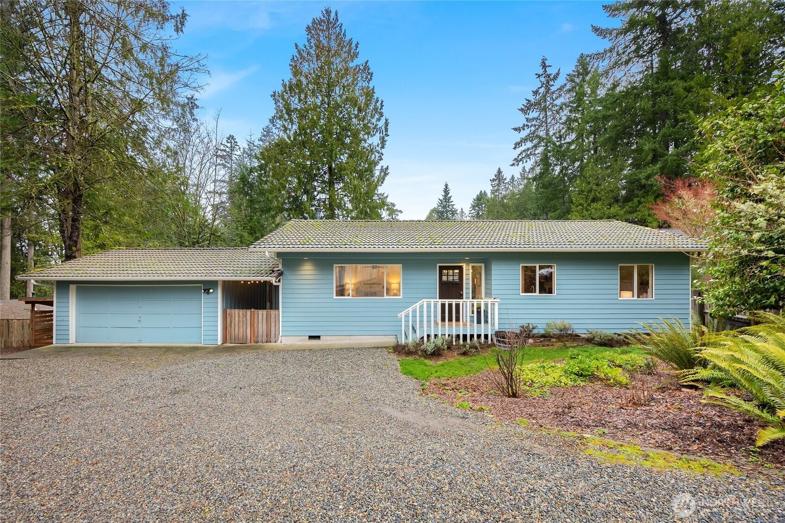Property Photo: 5808 NE Foster Road WA 98110
