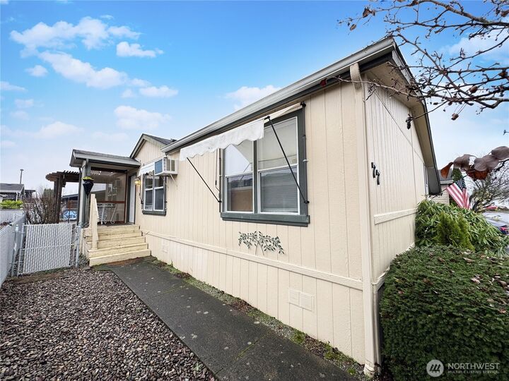 Property Photo: 77 Blue Heron Drive WA 98632