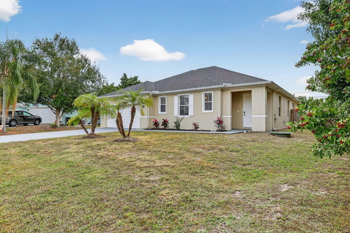 Property Photo:  1572 SW Gager Road  FL 34953 