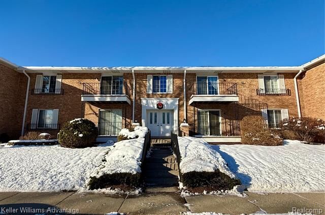 Property Photo:  30709 Shiawassee Road 71  MI 48336 