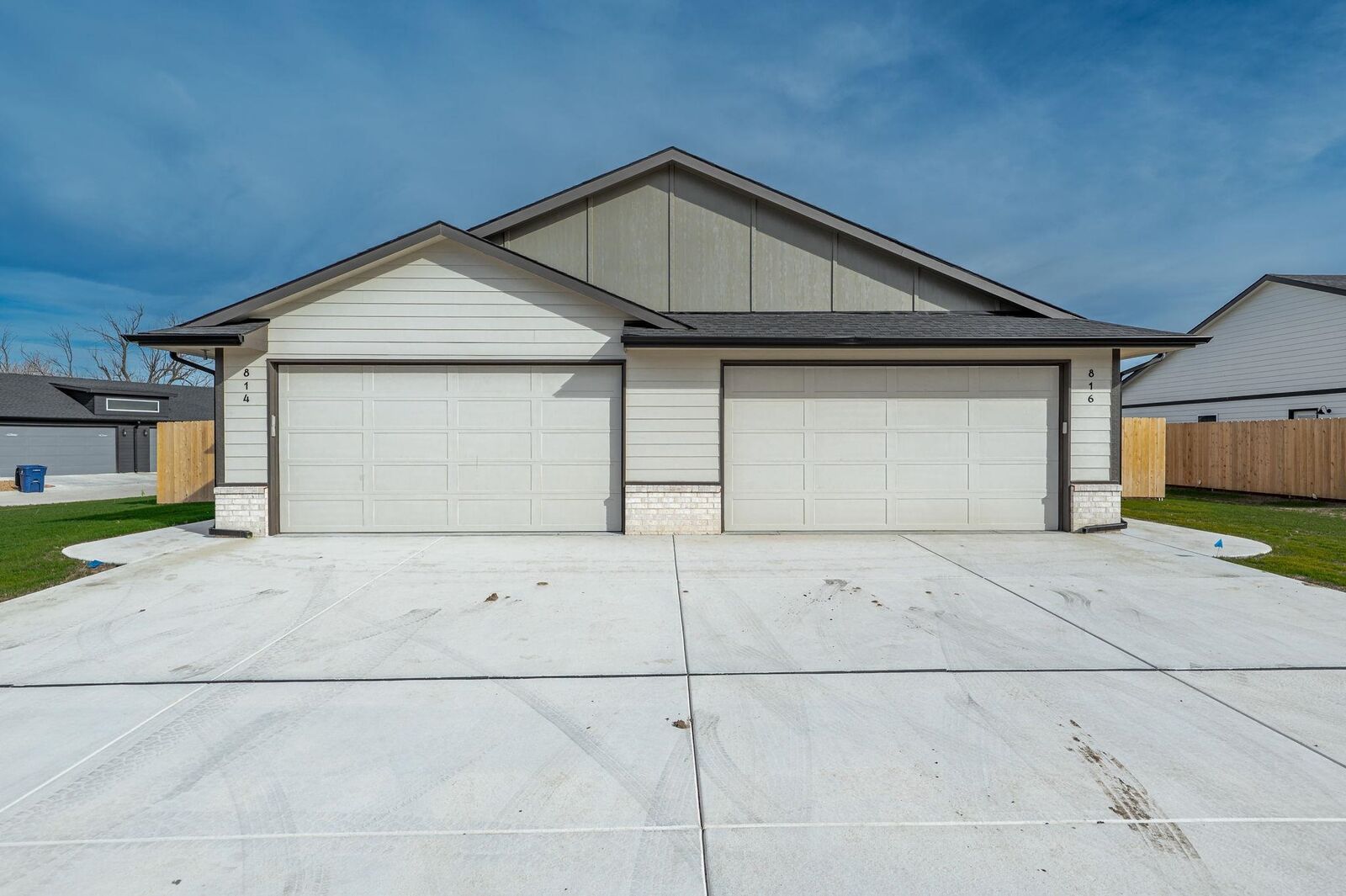 Property Photo: 816 S Jay St KS 67147-8948