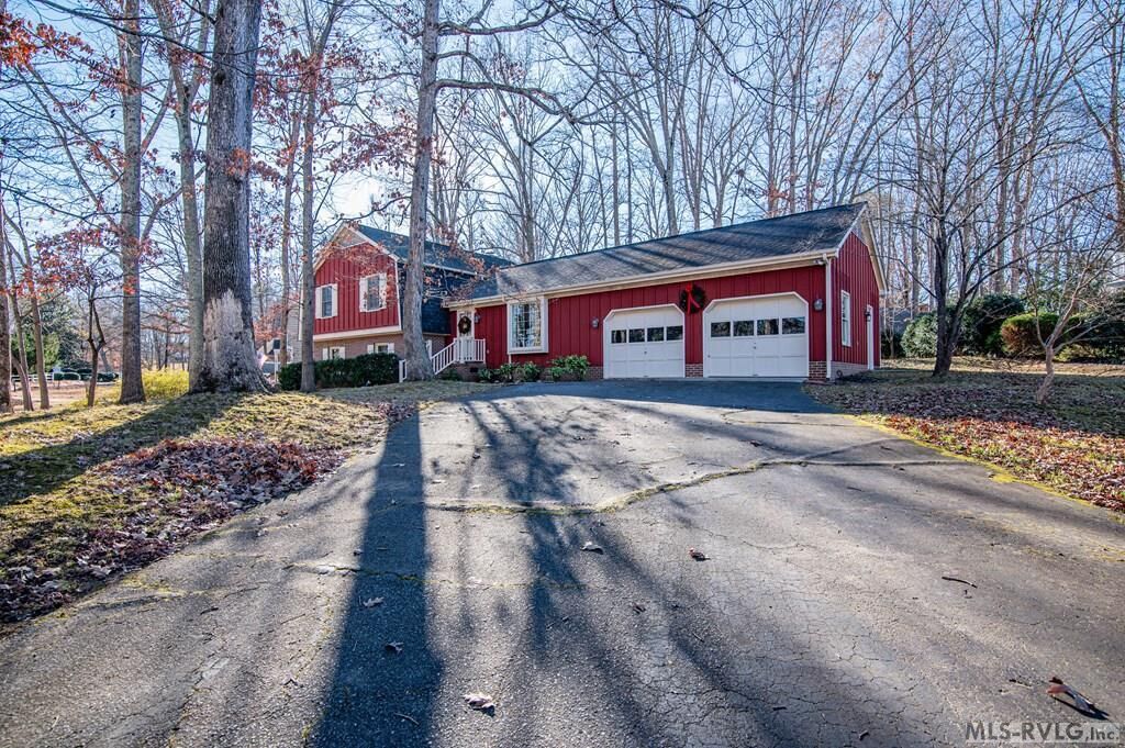 Property Photo:  305 Rollingwood Rd  NC 27870 