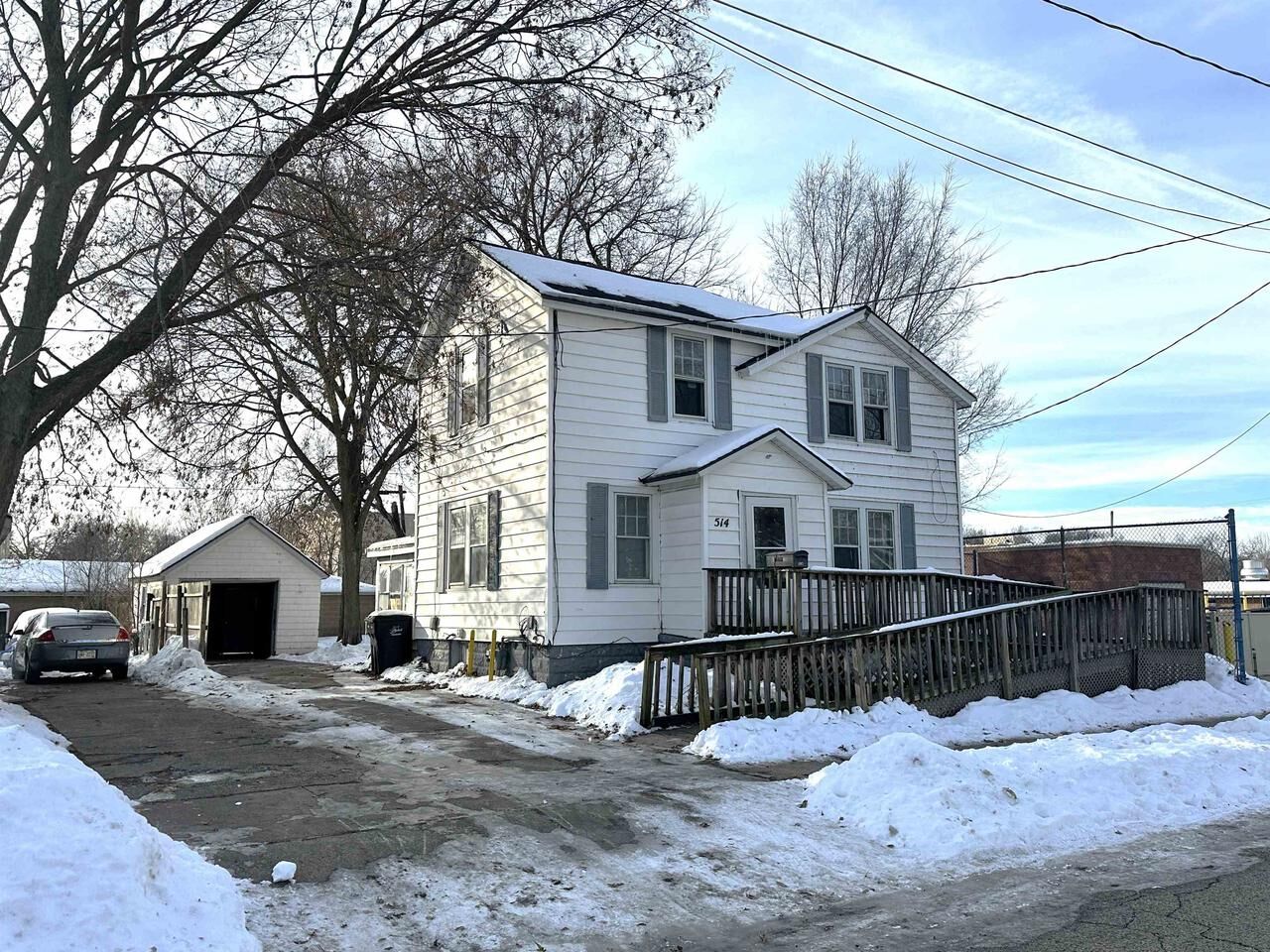 Property Photo:  514 Locust Street  WI 53511 