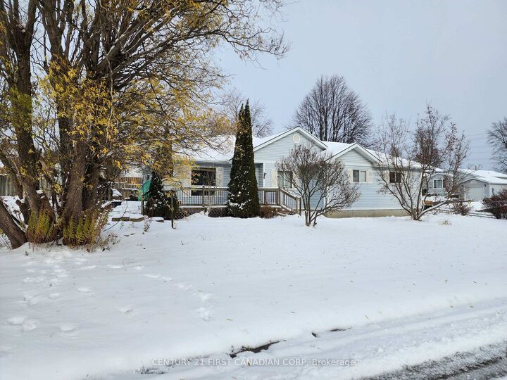 Property Photo:  169 Hutchison Avenue  ON N5C 3Y1 
