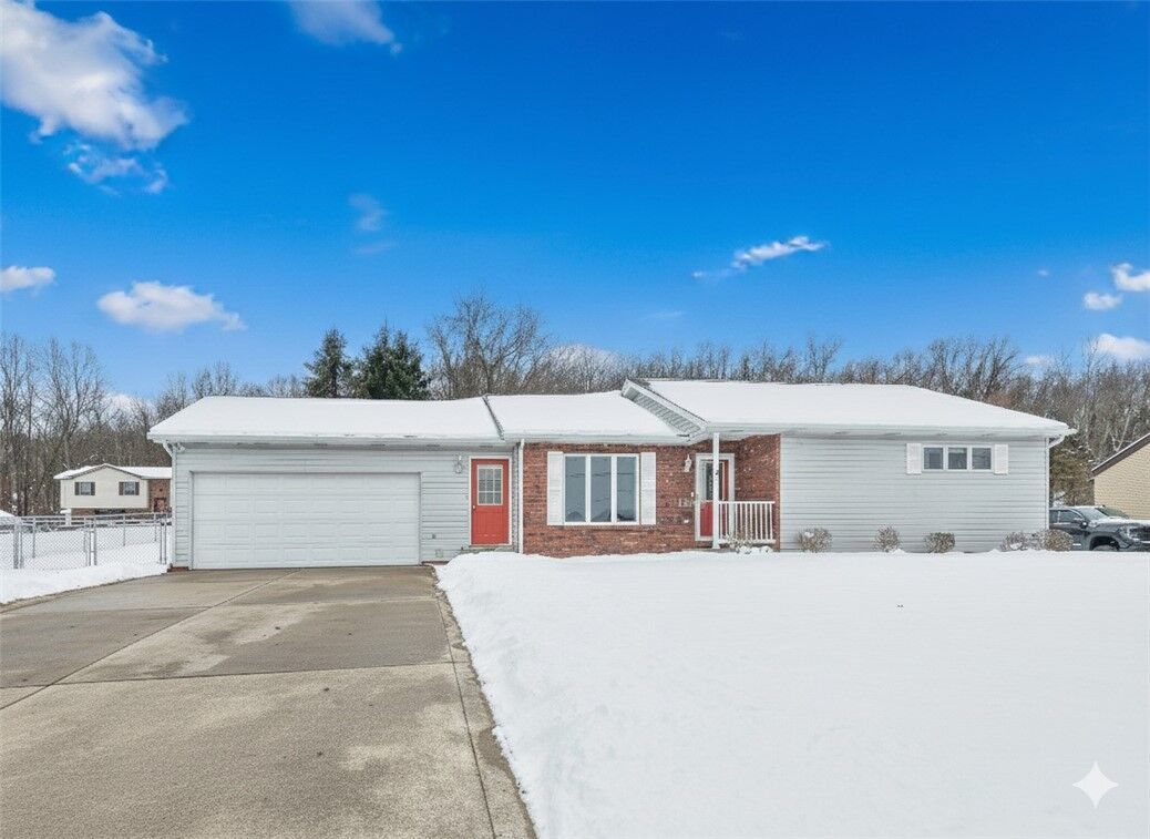 Property Photo:  50 Prosperity St  PA 15063 