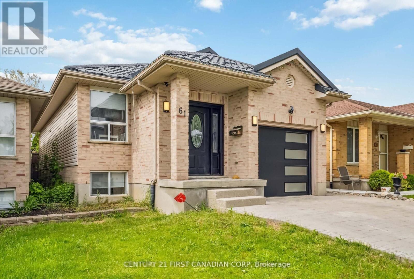 Property Photo:  61 Tanner Drive  ON N5W 6B6 