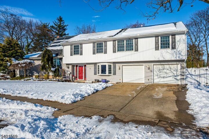 Property Photo:  4 Winthrop Rd  NJ 08873 