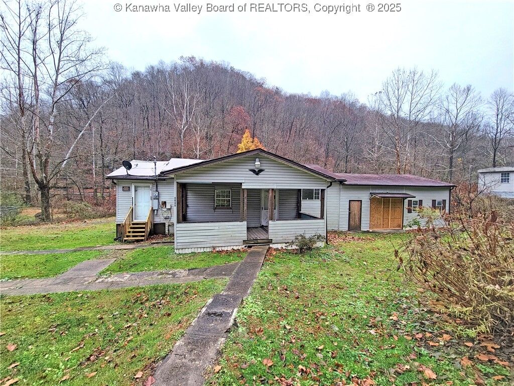 Property Photo: 3045 Fields Creek Road WV 25214