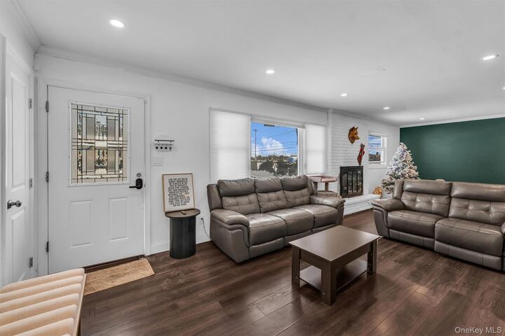 Property Photo: 34 W Court Drive NY 11720