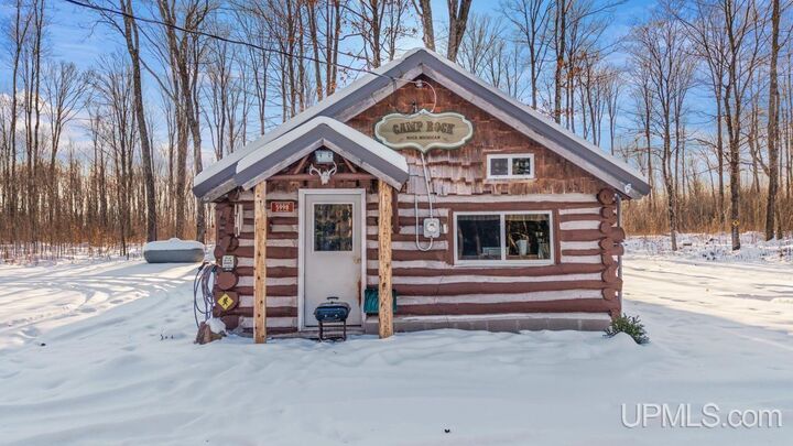 Property Photo: 5998 E Maple Ridge 37th Road MI 49880