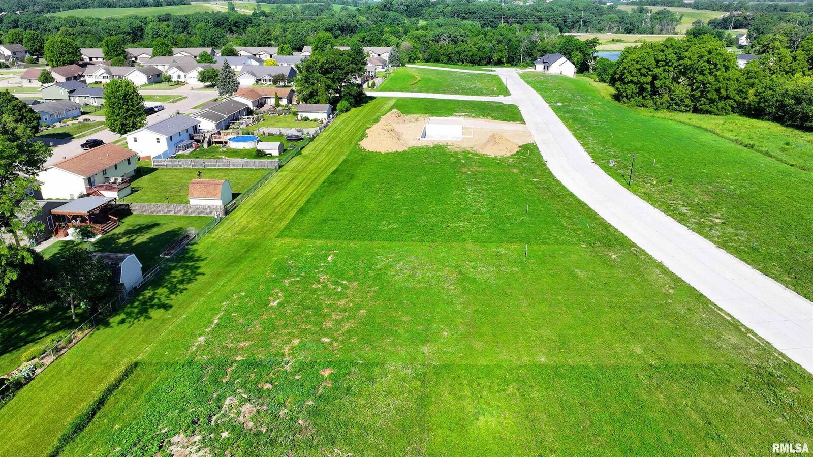 Property Photo:  1813 Zara  IA 52732 