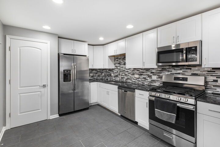 Property Photo:  16058 Drexel Avenue  IL 60473 