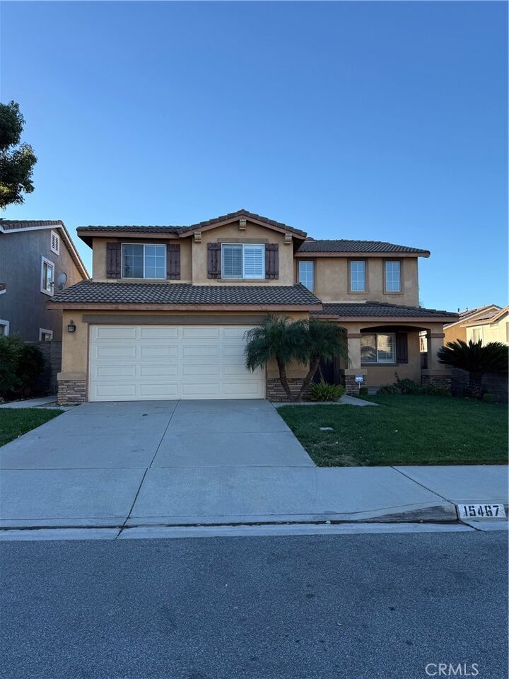 Property Photo:  15467 Spruce Tree  CA 92336 