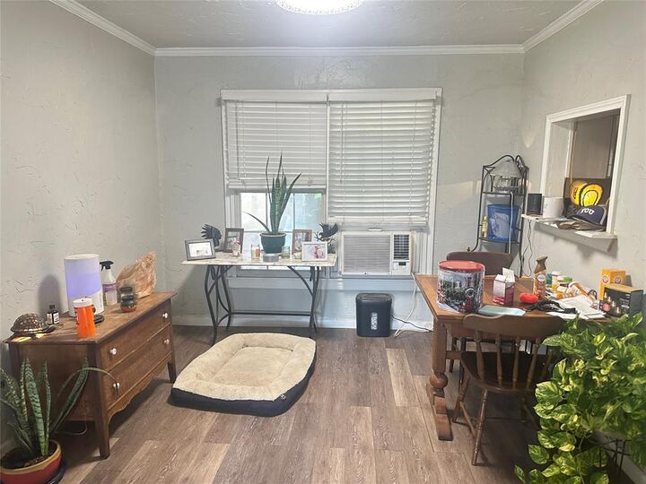 Property Photo:  2940 Hunter Street  TX 76112 