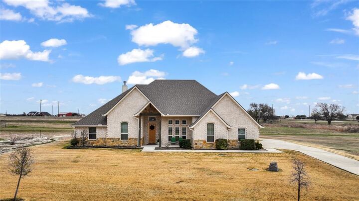 Property Photo:  2011 Perkins Lane  TX 76088 