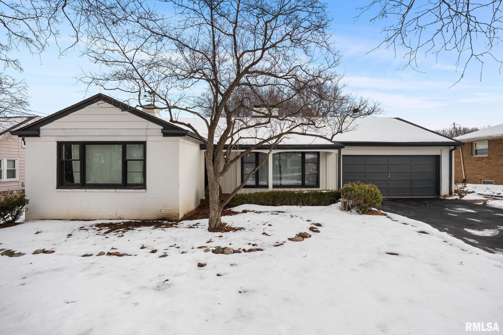 Property Photo:  504 Highview Road  IL 61611 