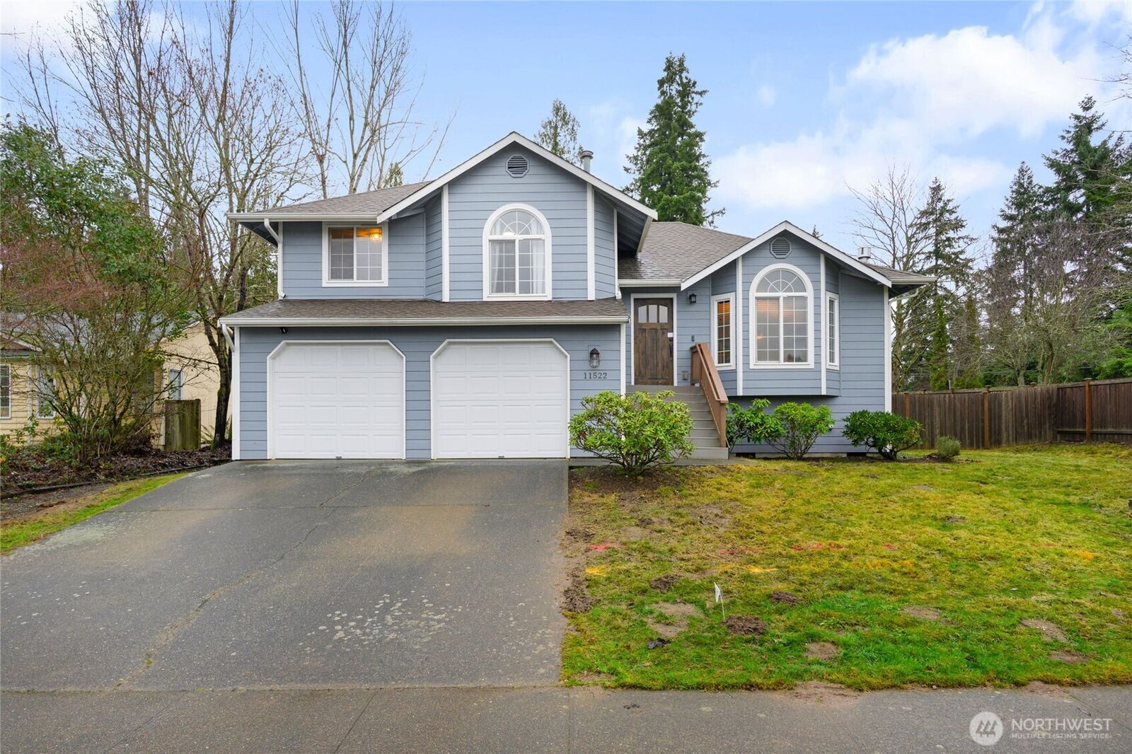Property Photo: 11522 SE 305th Place WA 98092
