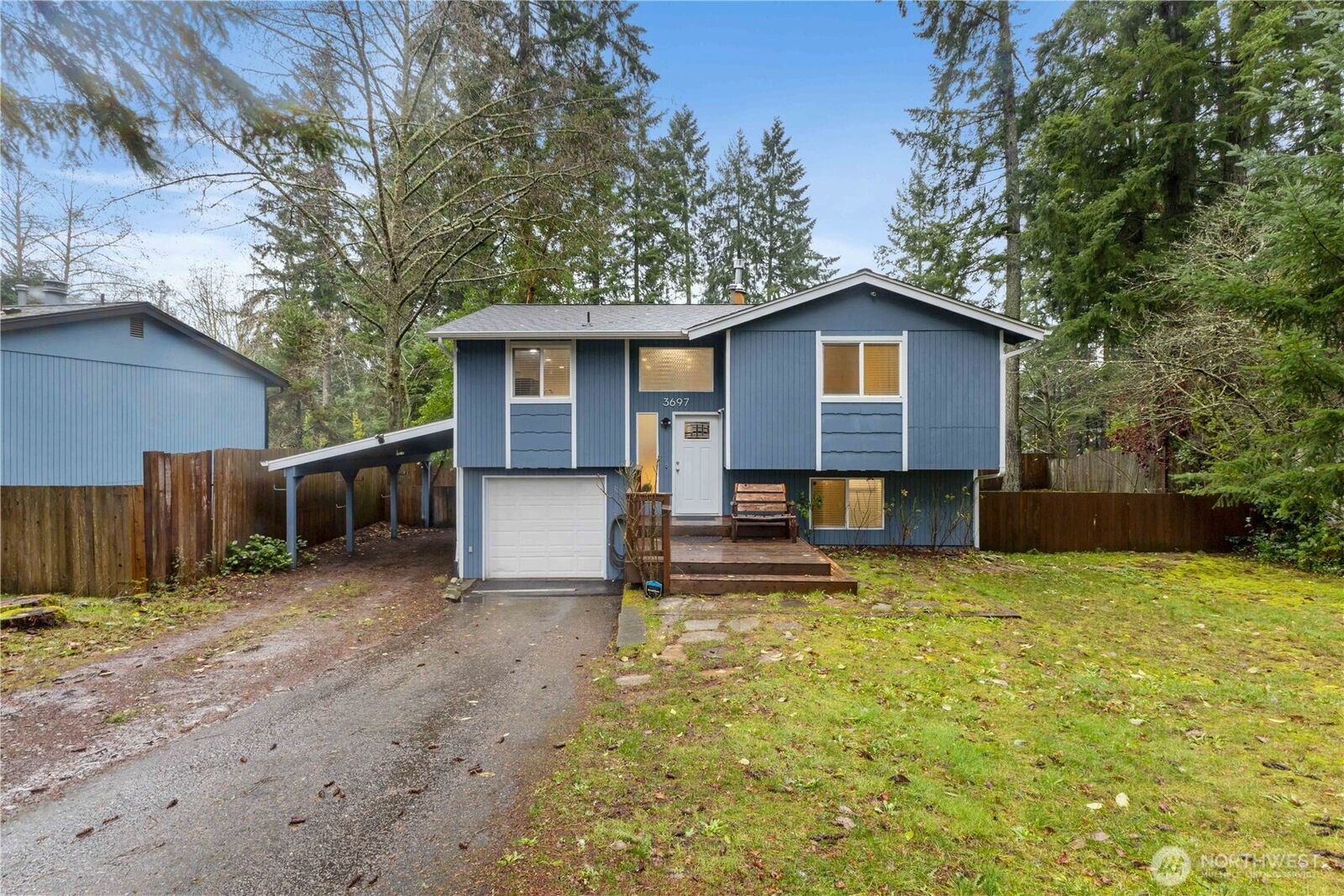Property Photo:  3697 SE Ardenwald Place  WA 98366 