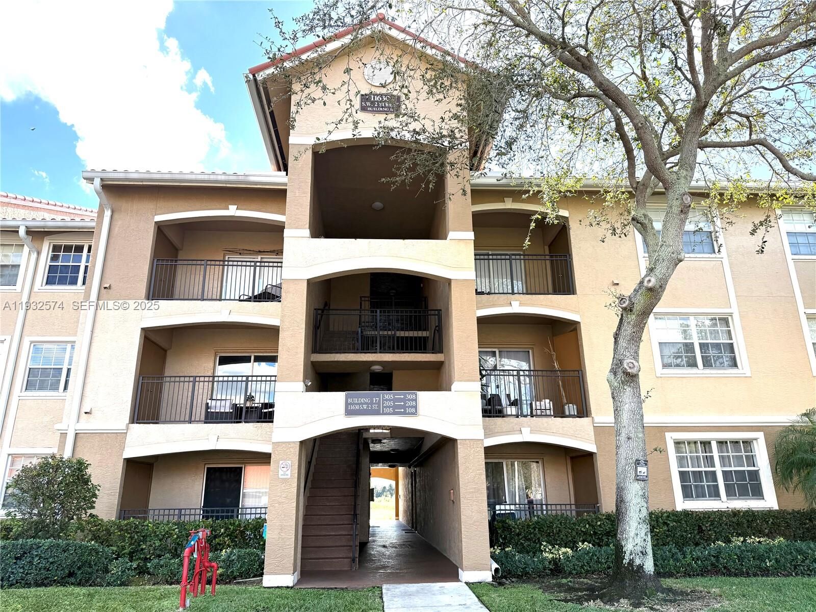 Property Photo:  11630 SW 2nd St 17105  FL 33025 