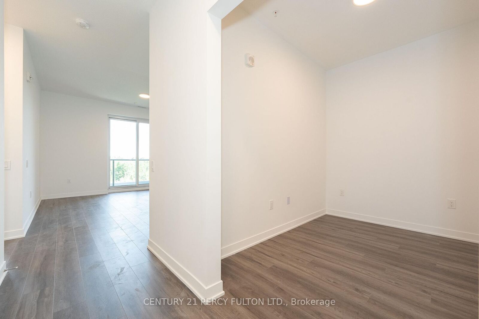 Property Photo:  385 Arctic Red Drive 428  ON L1L 0H8 