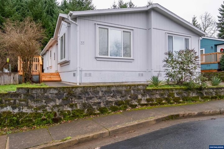 Property Photo:  2155 Robins (#33) Ln SE 33  OR 97306 