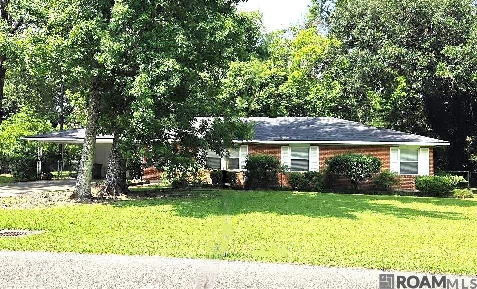 Property Photo:  710 Broadmoor Ave  LA 70815 