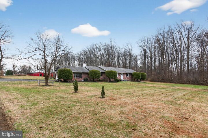 Property Photo: 1637 Dillon Road PA 19002