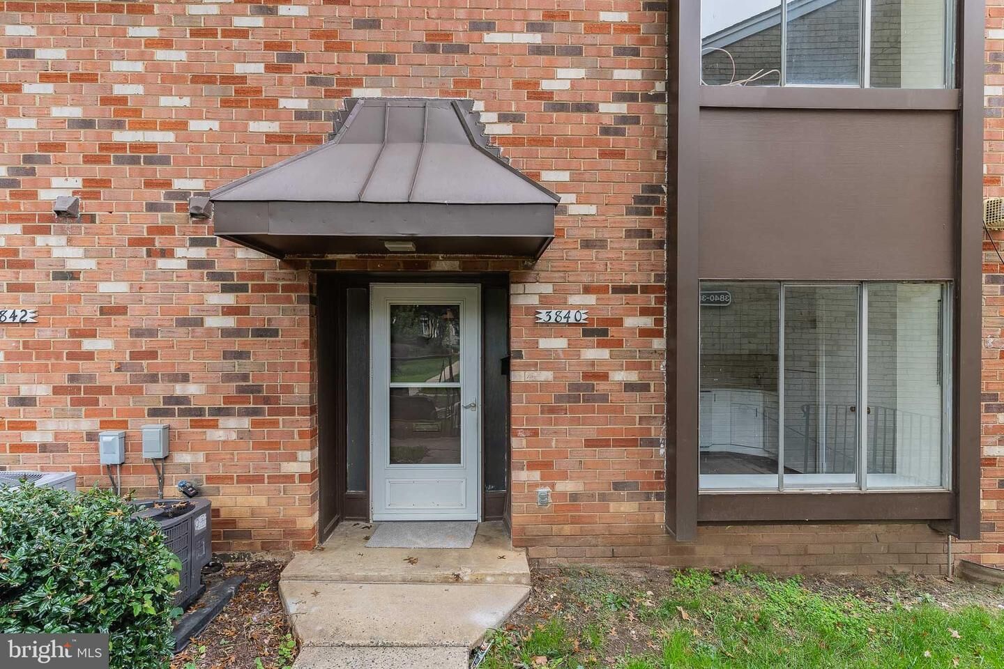 Property Photo:  3840 Persimmon Circle  VA 22031 