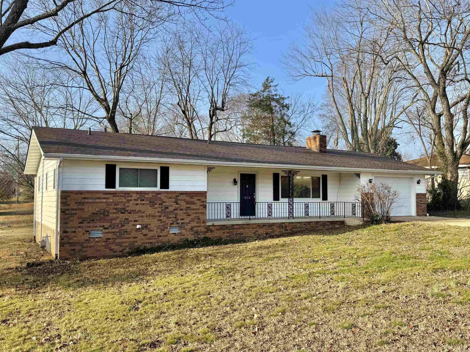 Property Photo:  512 Ridgemont Way  AR 72653 