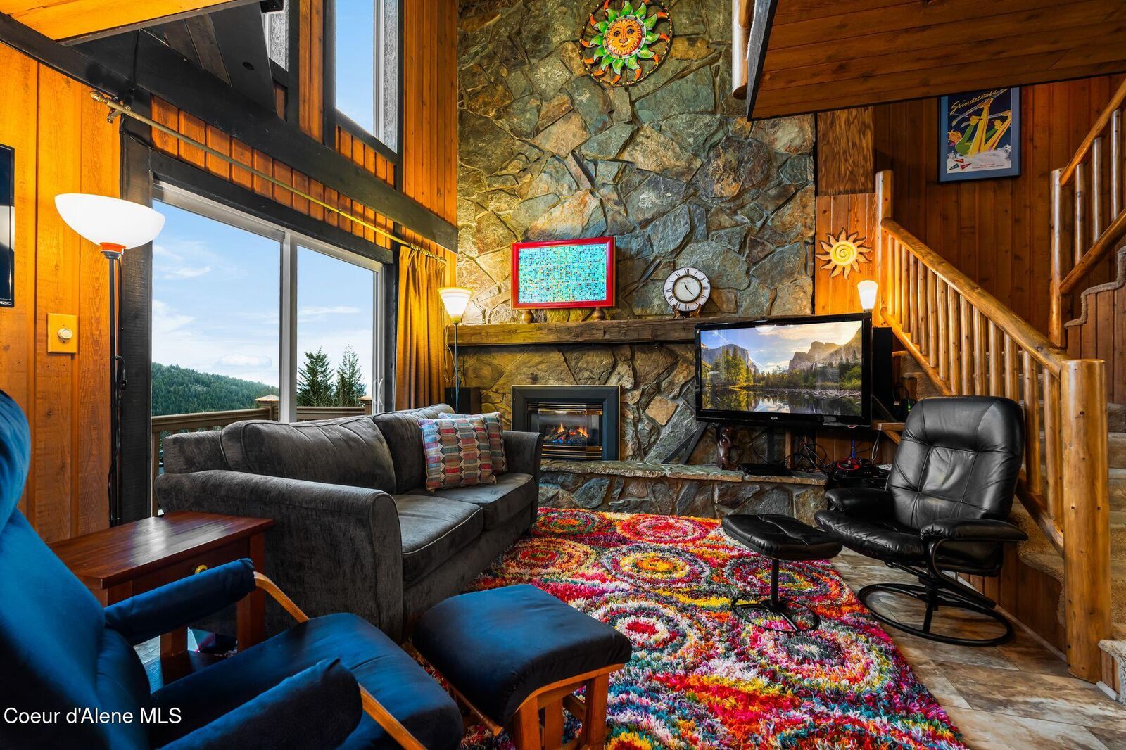 Property Photo: 376 Parallel Run ID 83864