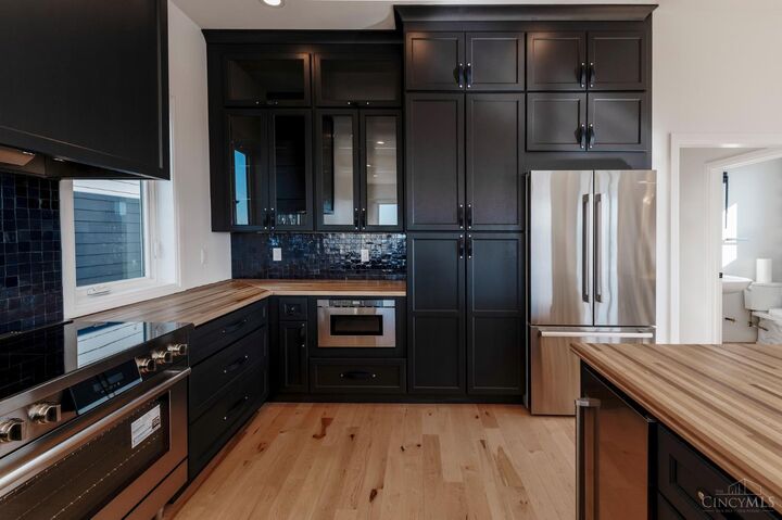 Property Photo: 255 St Peters Street OH 45226