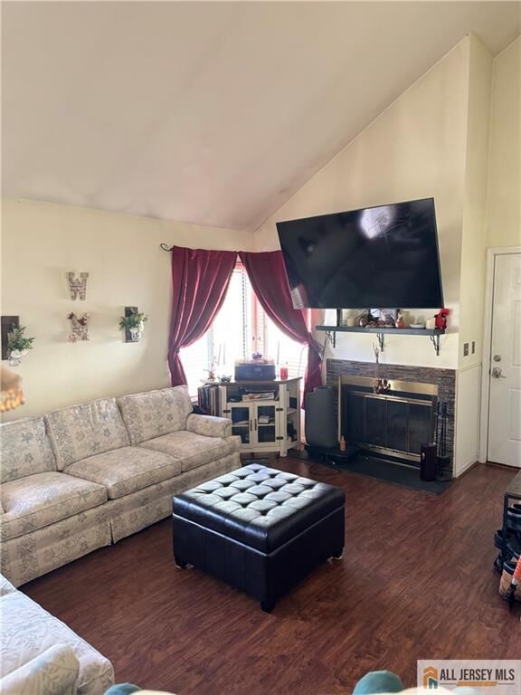 Property Photo:  36 Stevens Court  NJ 07921 