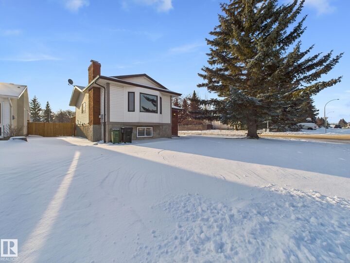 Property Photo:  18737 70 Avenue NW  AB T5T 5C9 