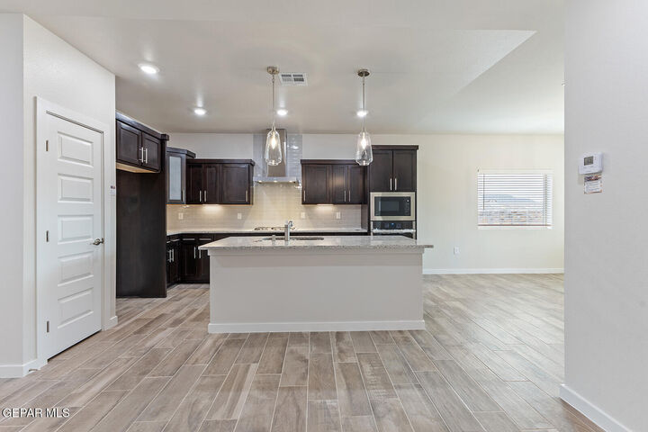 Property Photo:  5748 Adamsville Avenue  TX 79934 