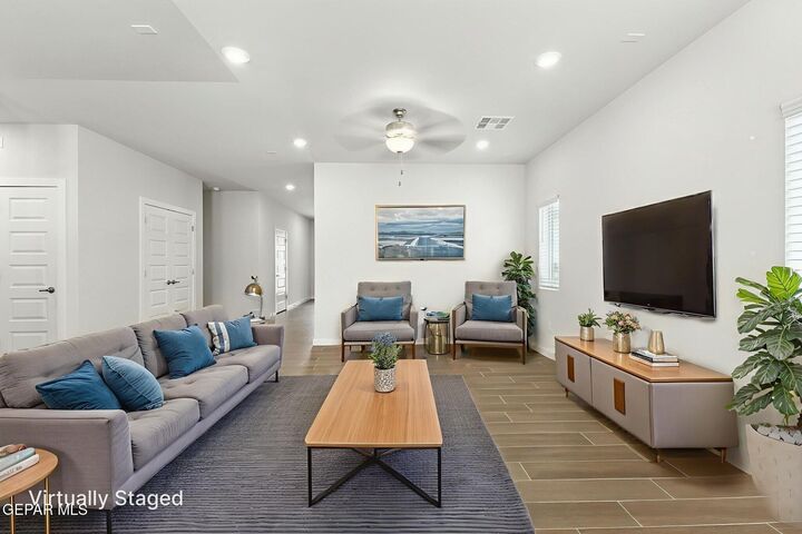 Property Photo:  5752 Adamsville Avenue  TX 79934 