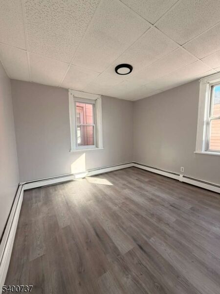 Property Photo:  134 E Jersey St 2A  NJ 07206 