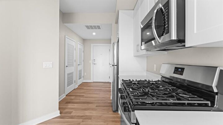 Property Photo:  475 Communipaw Ave 408  NJ 07304 