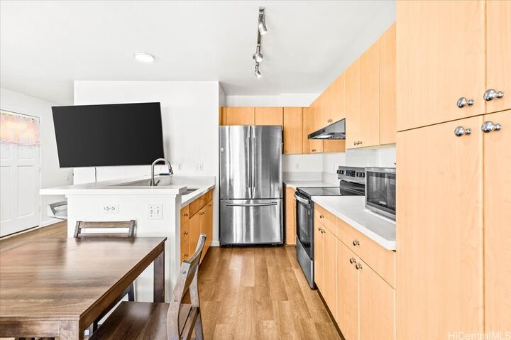 Property Photo:  91-1042 Manaolana Street 16B  HI 96706 