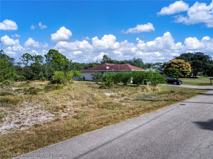 Property Photo: 3045 Birch Road FL 33852